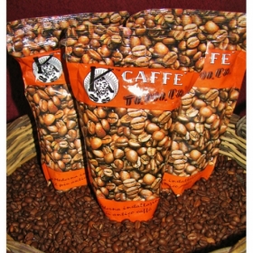 Tomoca Coffee (Fresh Ground Ethiopian Highland and Roasted whole Bean (Only Ethiopian Organic Arabica Coffee))